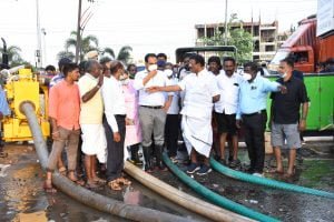 ஆய்வுப் பணியில் அமைச்சர் மற்றும் ஆட்சியர்...