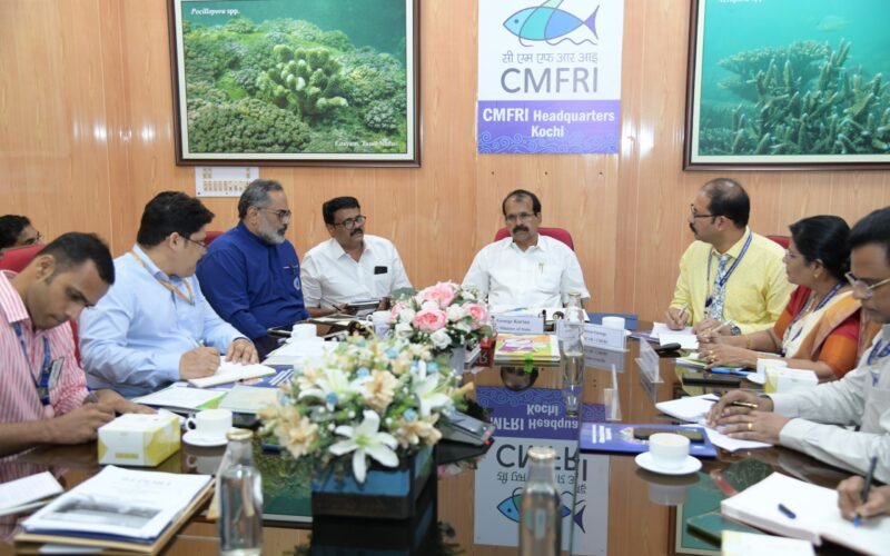 Centre to Launch Pilot Project to Revive Diversified Fish Farming in Kuttanad, Kerala!