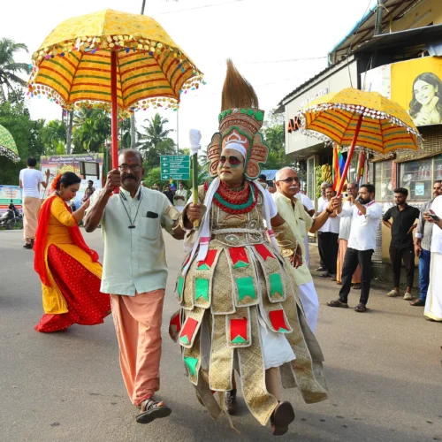 When Kochi’s Farmers Danced With Kadamban Moothan!